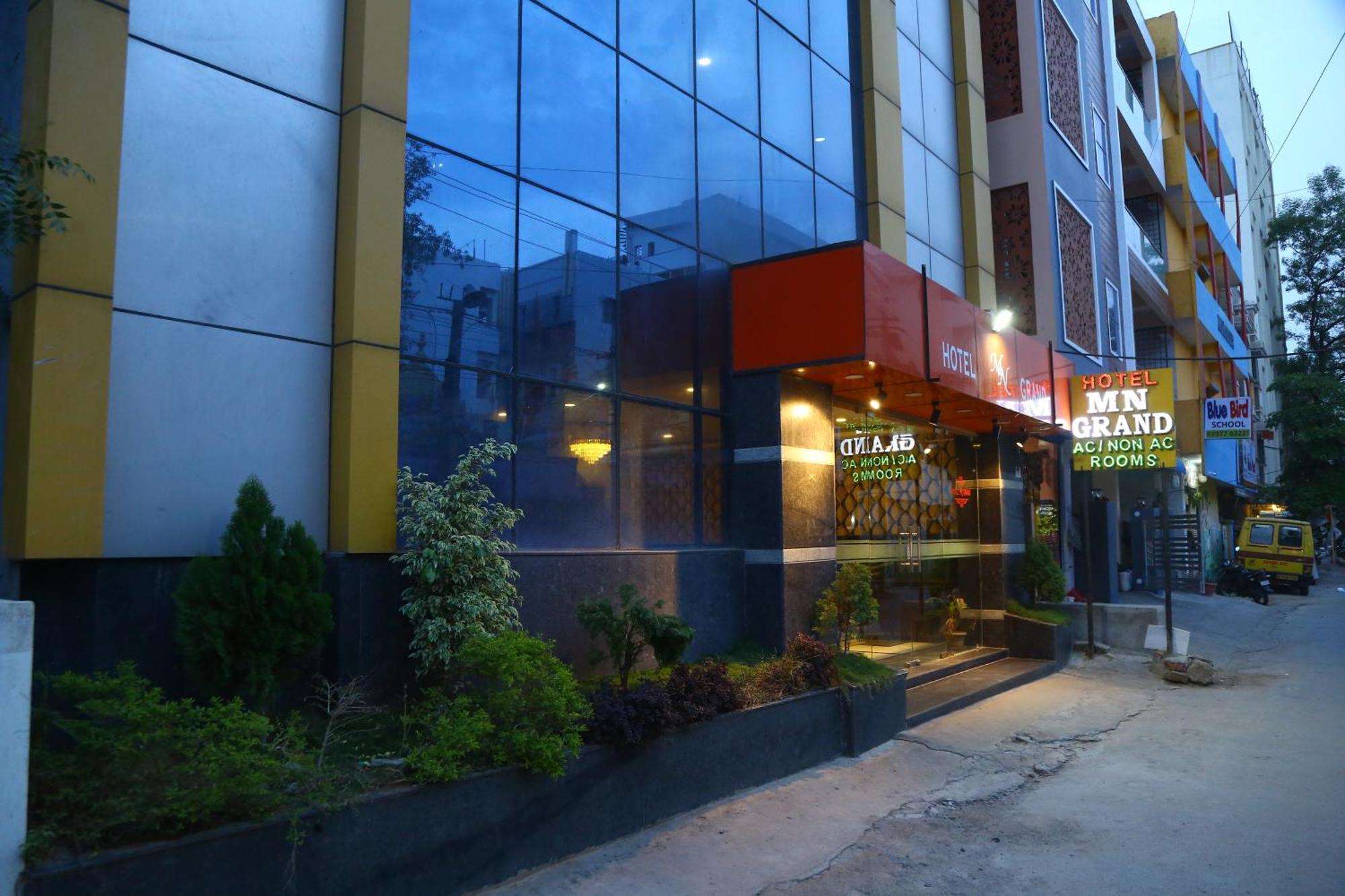 Hotel Mn Grand Shamshabad Airport Zone Hyderabad מראה חיצוני תמונה